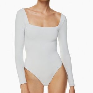 Aritzia Babaton Contour Square Neck Body Suit